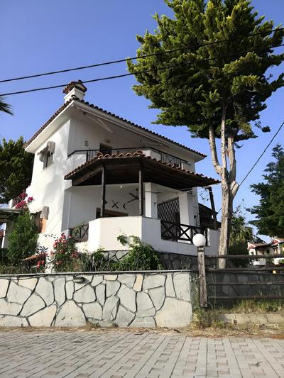 Zennova 22 Nikiti Sea Side House