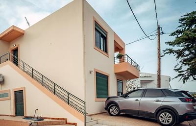 Helen Sweet Home in Kounoupidiana