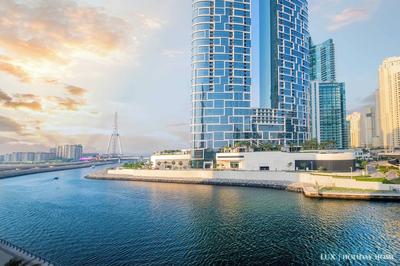 LUX 52 42 Deluxe Marina View Suite 2