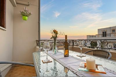 Artistic Apartment in Chania