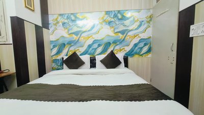 Roomshala Hotel Mannat
