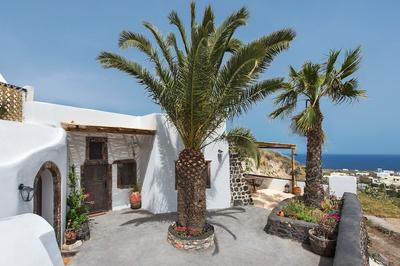 Old Vourvoulos Houses