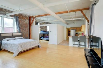 Walk to Eats, Galleries & Shops: Dtwn Omaha Condo