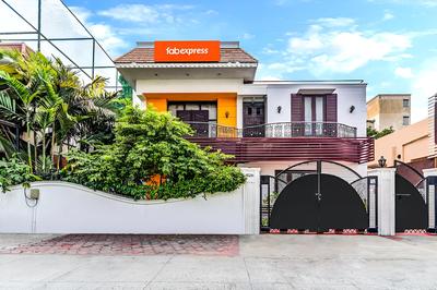 FabHotel Nestlay Rooms