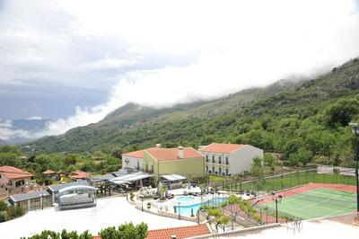 Alexander Mountain Resort