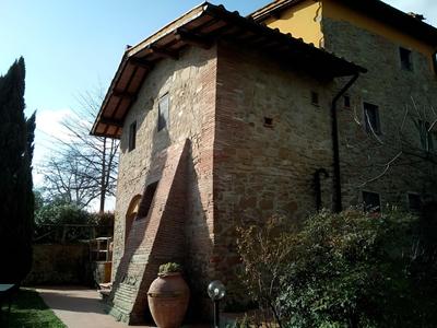 Borgo Due Case