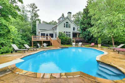 Game Room & Fireplaces: Group Dahlonega Getaway