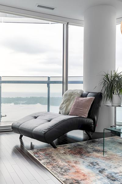 Sky Home with Stunning View of Toronto and Lake Ontario