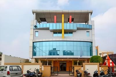 Hotel Raj Palace