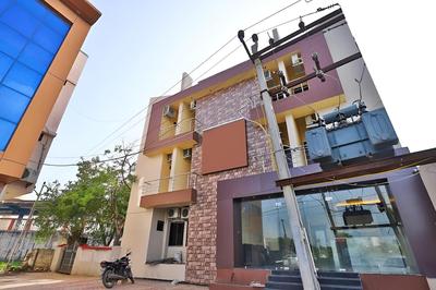 Hotel Daksh