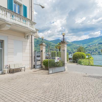 Piccola Como Lotus With 1 Bathrooms