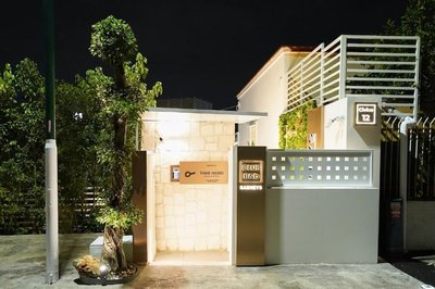 Barneys Club B&b