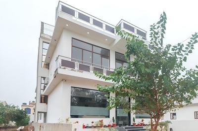 OYO 62646 Taj Classic