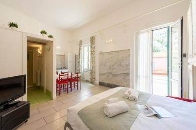 Apartment Vernazzola In Genova