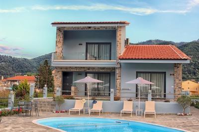 Theros Villas & Suites