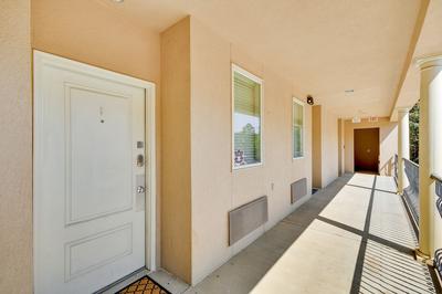 Auburn Retreat w/ Balcony - Walk to Campus!