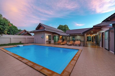 Spacious 4BR Pool Villa in Chalong V155