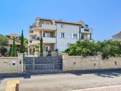 Apartment in Murter Near Beach and Pool