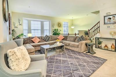 Spacious Odenton Townhome: 21 Mi to Baltimore