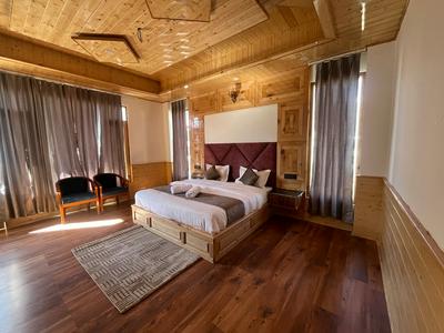 Hotel Mountain Blue Manali