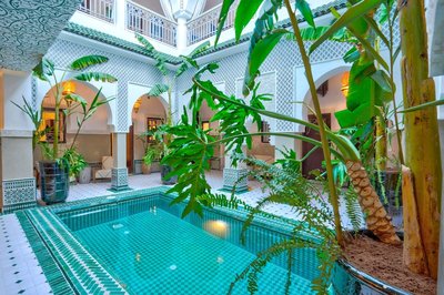 Zwen Zwen Boutique Hotel Rooftop & Spa