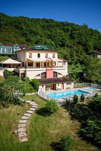 Logis Hotel Restaurant Du Pont