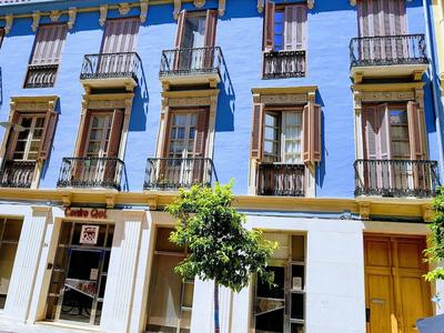 Stylish And Spacious 1 Bedroom Flat In Trendy Area