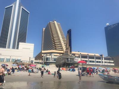Sleep SIX Cozysuites, 1br/2ba on the Boardwalk!