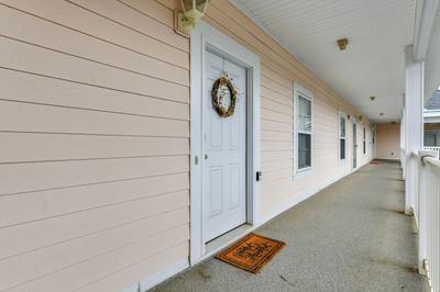 Charming Condo w/ Balcony, 1 Mi to UNC Charlotte!