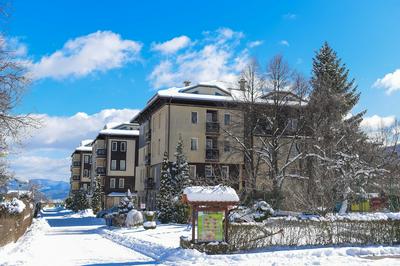 Bojur & Bojurland Apartment Complex