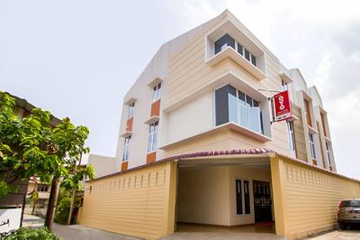 Hotel O Adam Malik Guesthouse Near Stasiun Medan