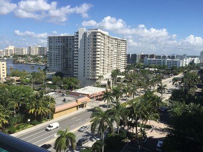 Beach Apartments Hollywood