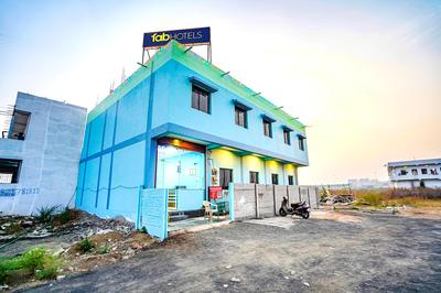 FabExpress Evaan Deluxe Rooms