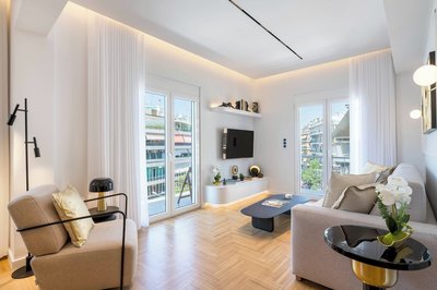 Michalakopoulou Cover & Bright Apartment