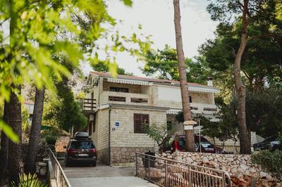 Apartments Antun