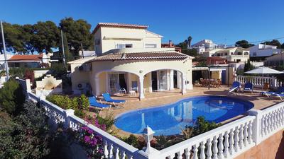 Sunny 3BR Villa w/ Endless Views & Heated Pool - Walk to Beach & Dining