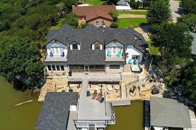 Lavish Lake House, Near Vineyards + Marinas!
