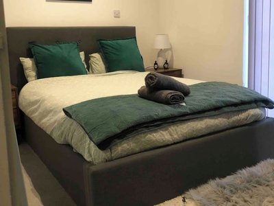 Home Away From Home1, Billede 2