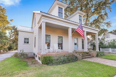 Drackett House by Whiskey Properties