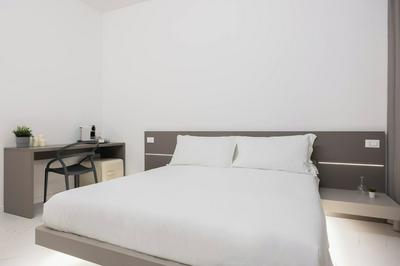 Excelsior Station Suite