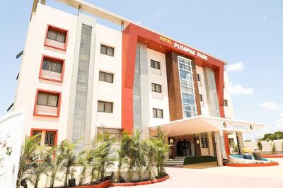 Hotel Pushpak Park