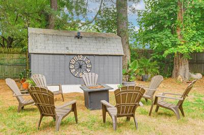Luxe Severn Home w/ Fire Pit & Gazebo!