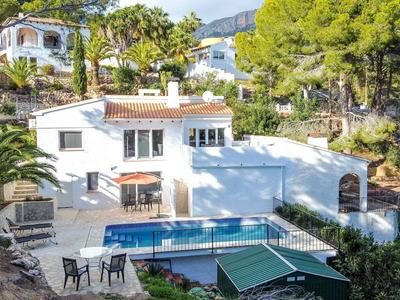 Urbane Holiday Home in Altea With Private Swimming Pool