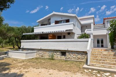 Apartments Caska VI