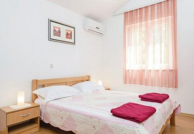Ljuba - in Center & Close to the Beach - A4