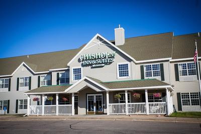 Chisholm Inn & Suites