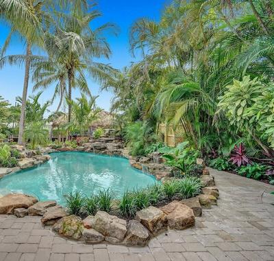 New Waterfront Oasis, Minutes to Beach, Eats, Shops