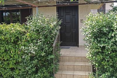 Lovely 2-bedroom Villa in Akrata, all Seasons!