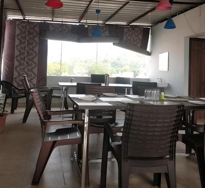 Priya Hotel