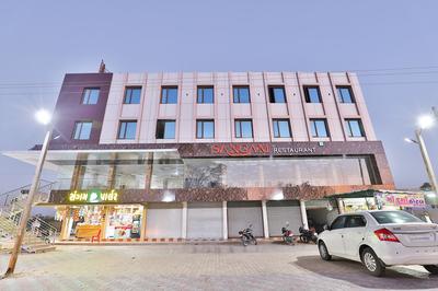 OYO 29317 Milan Guest House